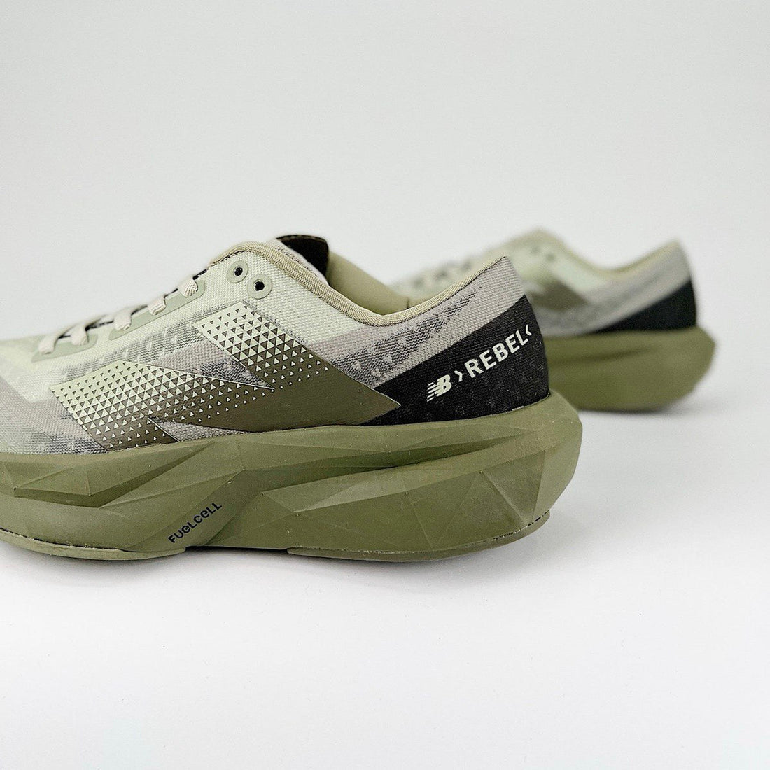 I FuelCell Rebel v4 'Olivine Dark Camo