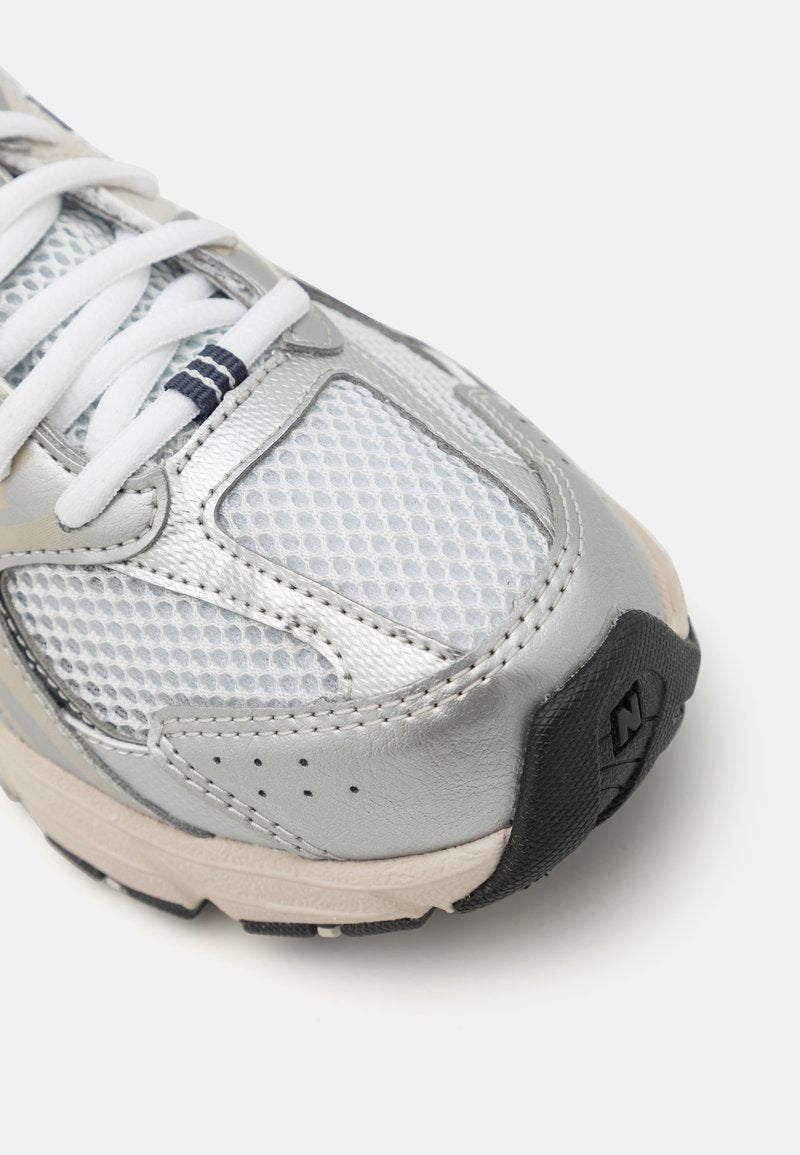 New Balance 530 MR530KA