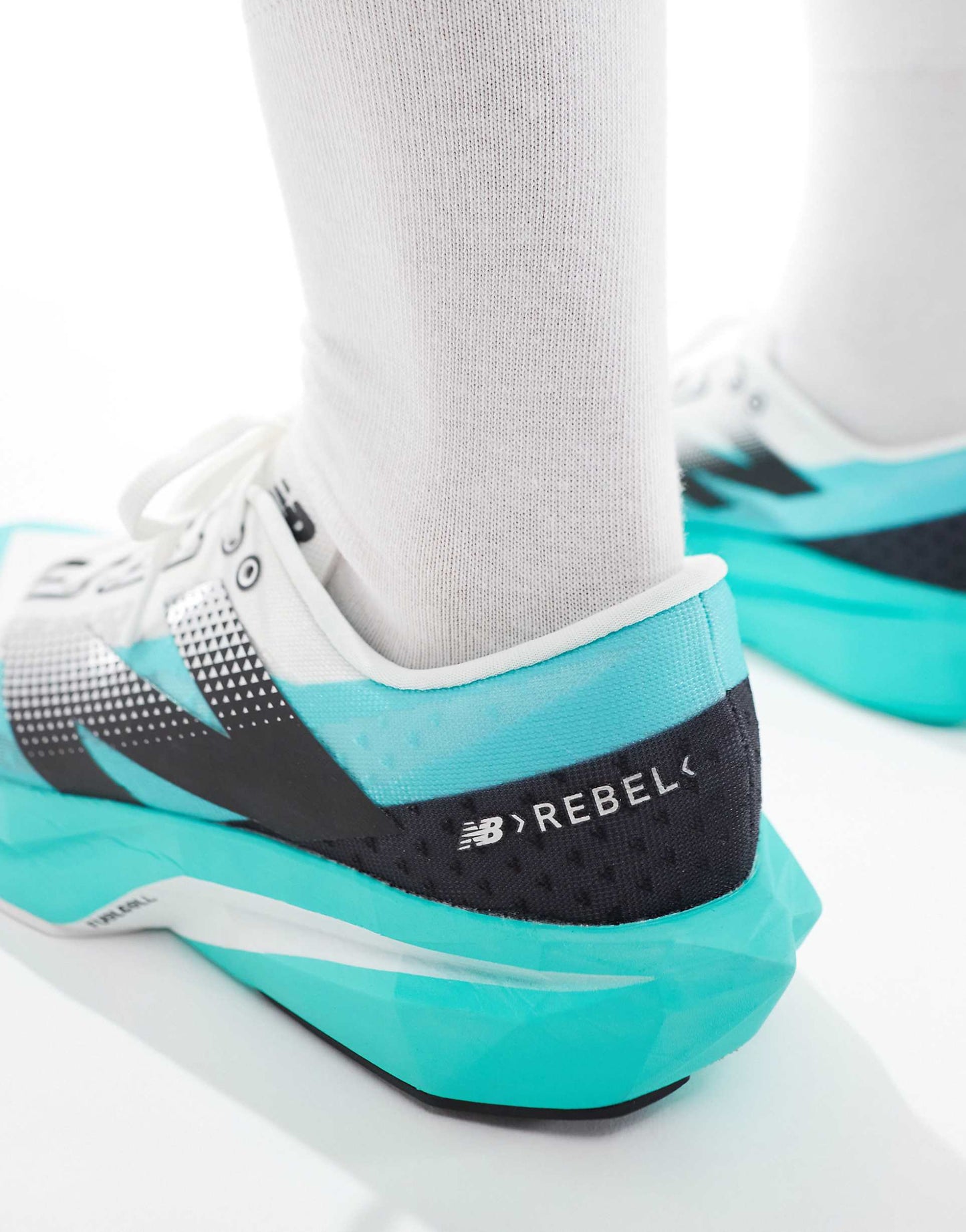 I New Balance FuelCell SuperComp Trainer v3