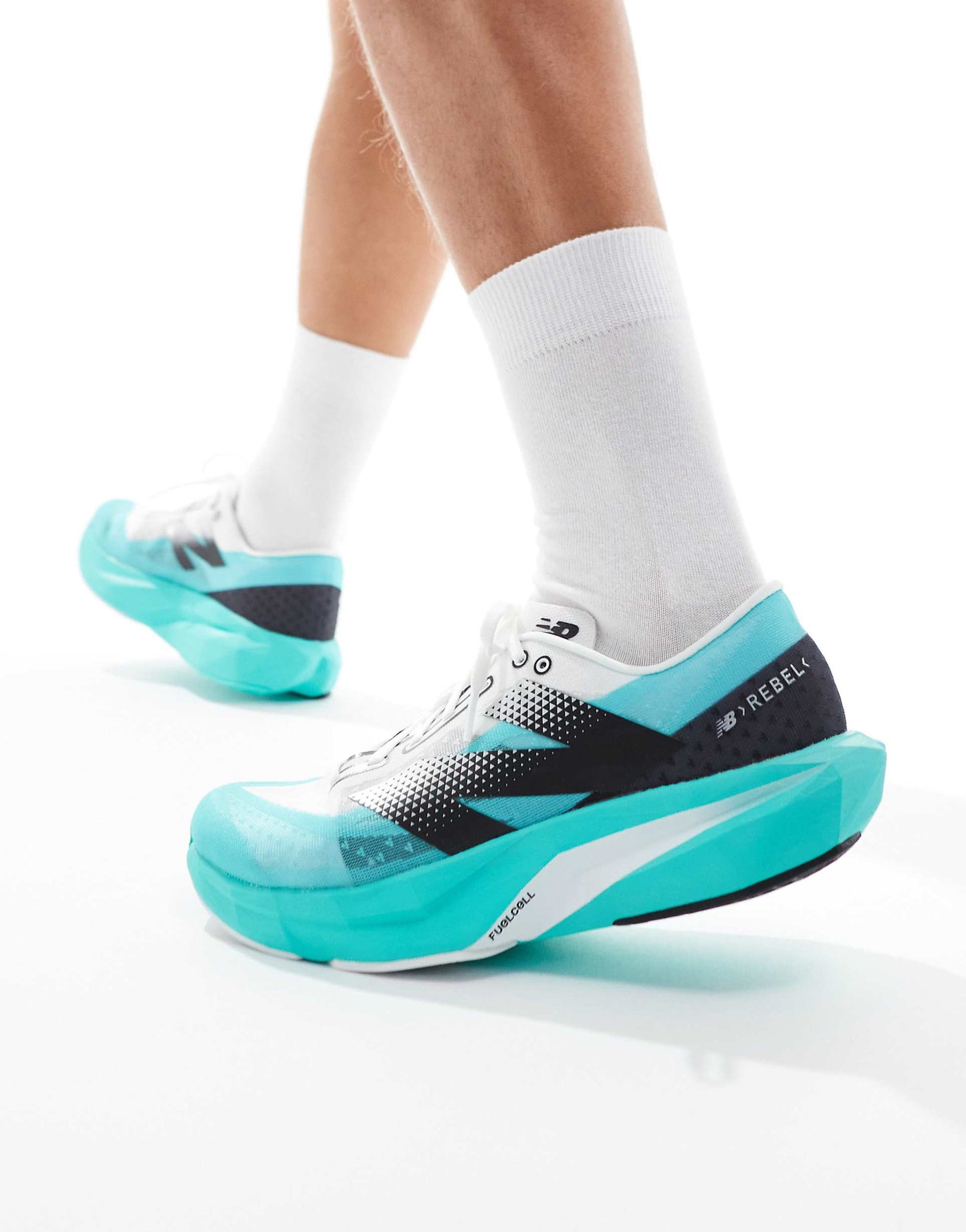 I New Balance FuelCell SuperComp Trainer v3