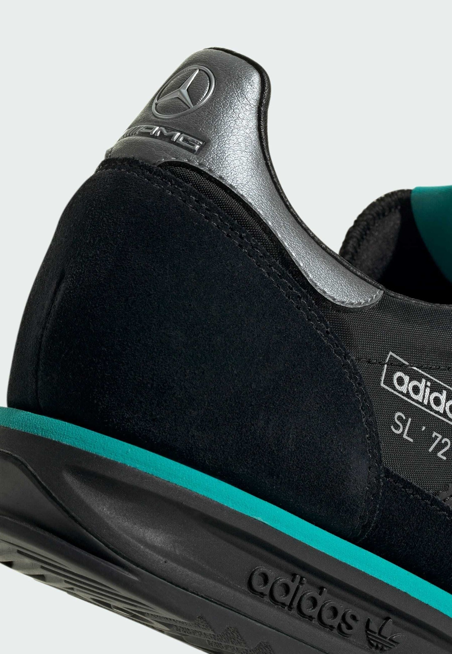 adidas Originals
AMG PETRONAS FORMULA ONE TEAM