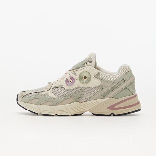 I Adidas Astir W