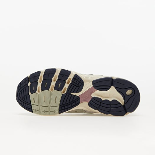 I Adidas Astir W