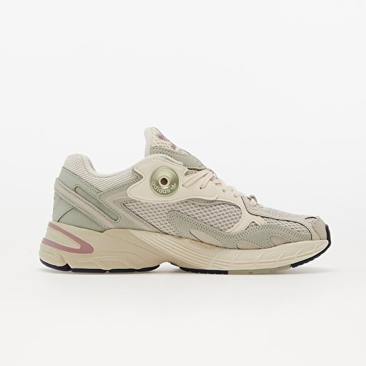 I Adidas Astir W