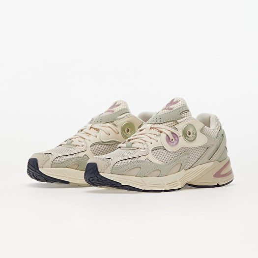 I Adidas Astir W