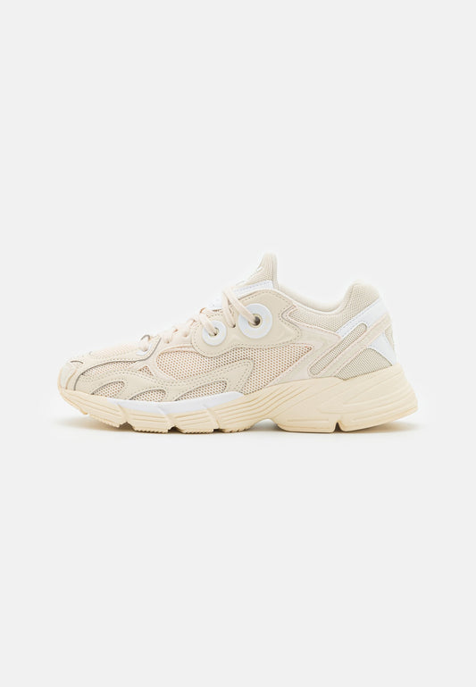 I Adidas Astir GV9200