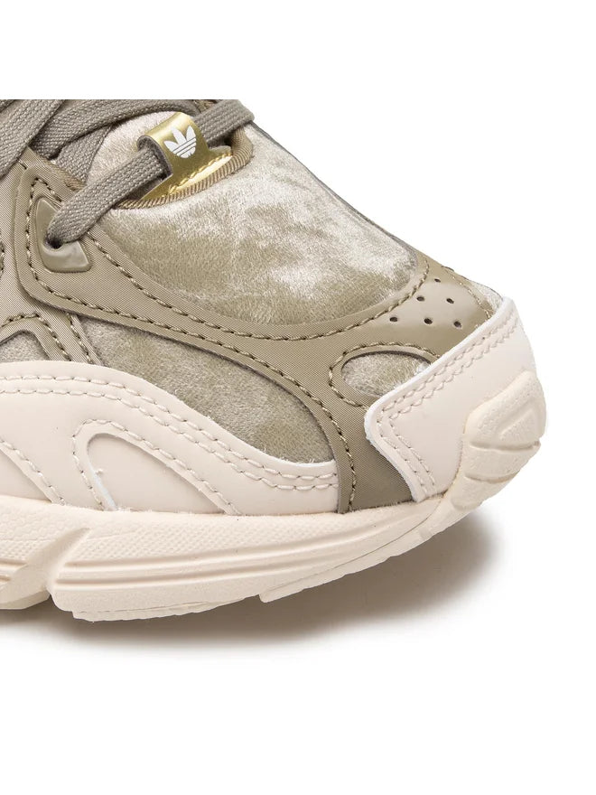 I Adidas Astir GX8548