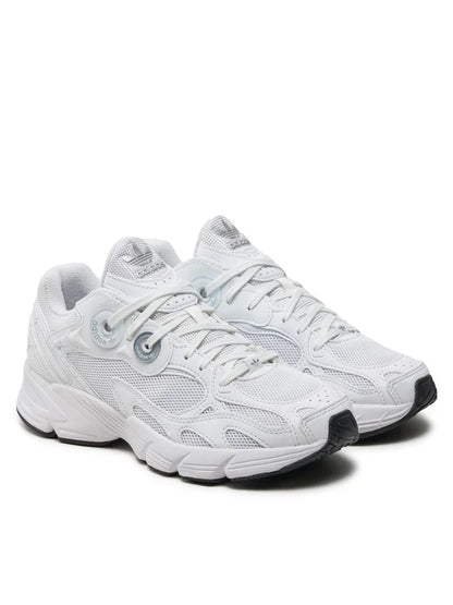 I Adidas Astir IE9887