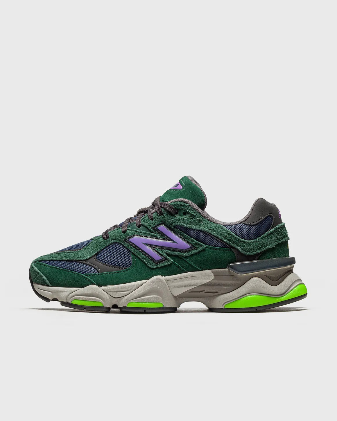 X New Balance 9060 Nightwatch Green